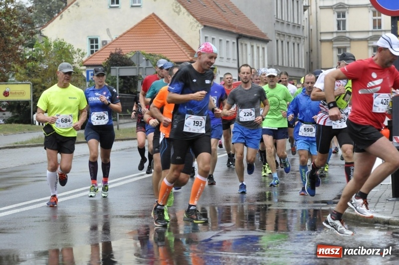 Zdjęcie w galerii na portalu naszraciborz.pl: Rafako Półmaraton na ulicach Raciborza FOTO i WIDEO wiadomości z regionu