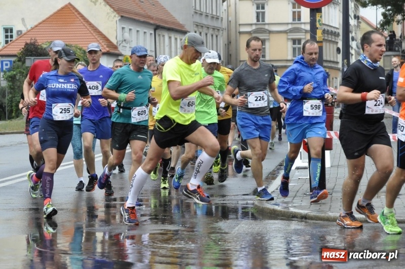 Zdjęcie w galerii na portalu naszraciborz.pl: Rafako Półmaraton na ulicach Raciborza FOTO i WIDEO wiadomości z regionu