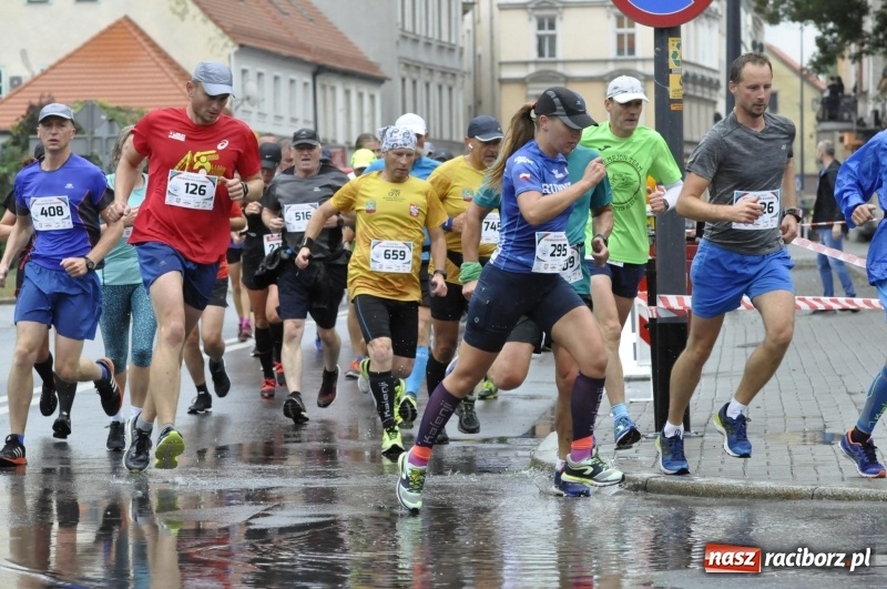 Zdjęcie w galerii na portalu naszraciborz.pl: Rafako Półmaraton na ulicach Raciborza FOTO i WIDEO wiadomości z regionu