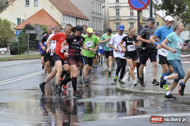 Zdjęcie w galerii na portalu naszraciborz.pl: Rafako Półmaraton na ulicach Raciborza FOTO i WIDEO wiadomości z regionu