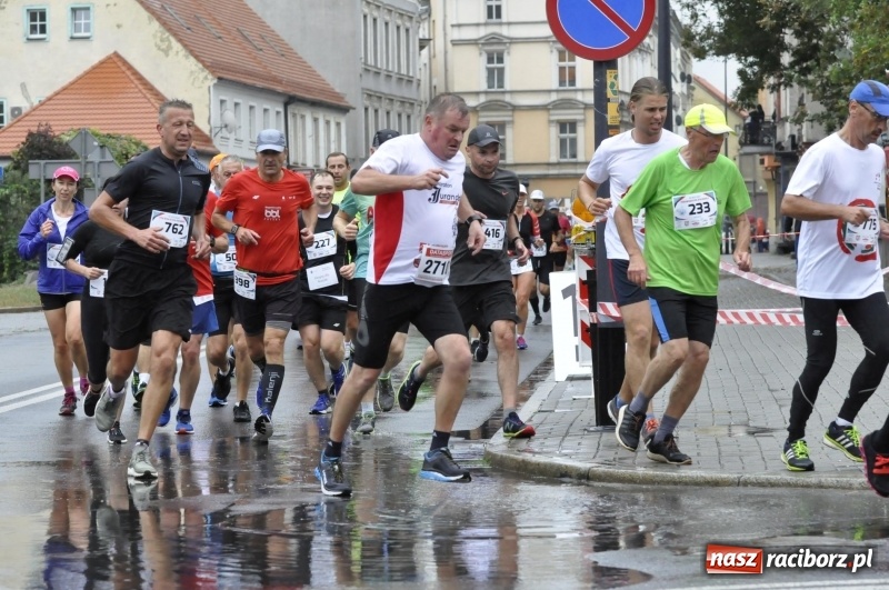 Zdjęcie w galerii na portalu naszraciborz.pl: Rafako Półmaraton na ulicach Raciborza FOTO i WIDEO wiadomości z regionu