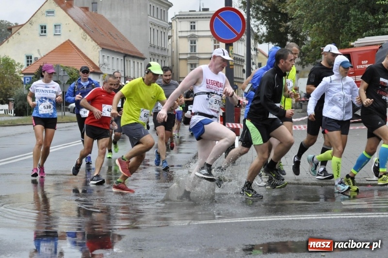 Zdjęcie w galerii na portalu naszraciborz.pl: Rafako Półmaraton na ulicach Raciborza FOTO i WIDEO wiadomości z regionu