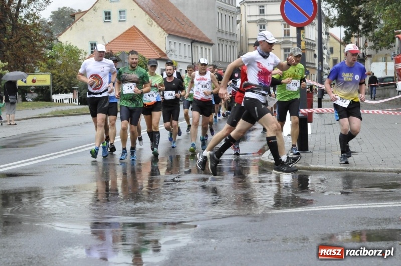Zdjęcie w galerii na portalu naszraciborz.pl: Rafako Półmaraton na ulicach Raciborza FOTO i WIDEO wiadomości z regionu