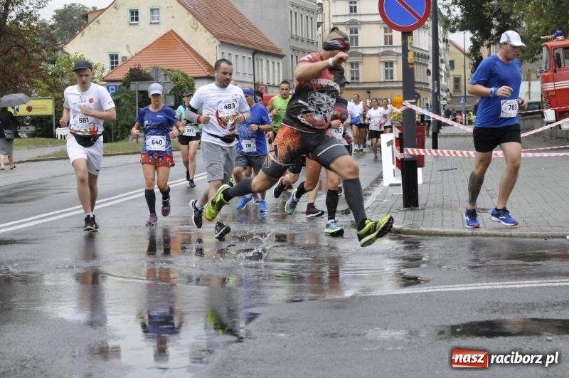 Zdjęcie w galerii na portalu naszraciborz.pl: Rafako Półmaraton na ulicach Raciborza FOTO i WIDEO wiadomości z regionu
