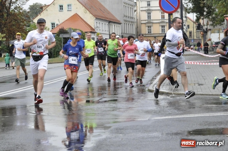 Zdjęcie w galerii na portalu naszraciborz.pl: Rafako Półmaraton na ulicach Raciborza FOTO i WIDEO wiadomości z regionu