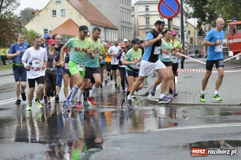 Zdjęcie w galerii na portalu naszraciborz.pl: Rafako Półmaraton na ulicach Raciborza FOTO i WIDEO wiadomości z regionu