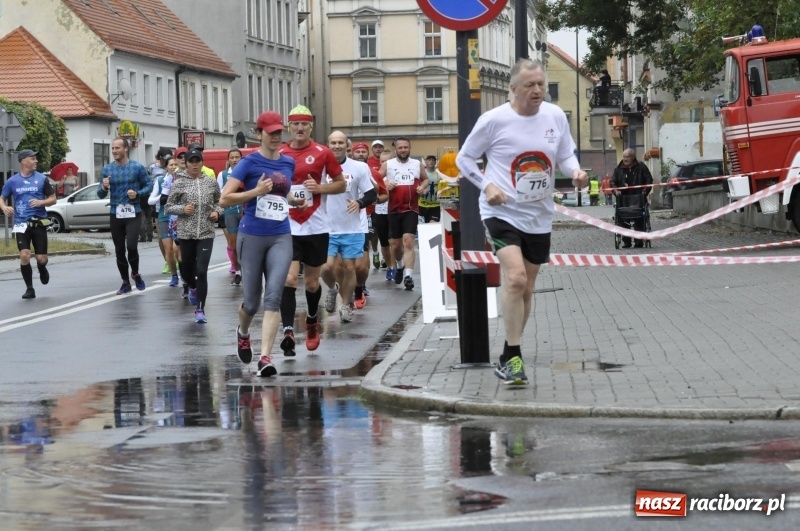 Zdjęcie w galerii na portalu naszraciborz.pl: Rafako Półmaraton na ulicach Raciborza FOTO i WIDEO wiadomości z regionu