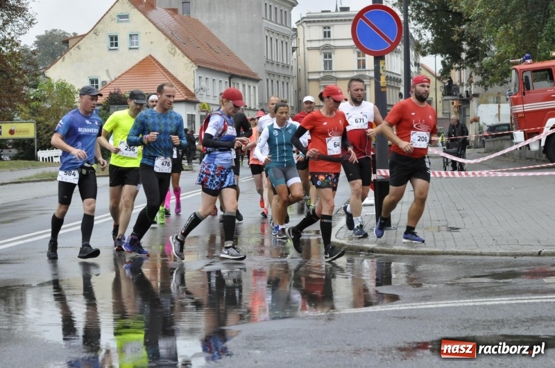 Zdjęcie w galerii na portalu naszraciborz.pl: Rafako Półmaraton na ulicach Raciborza FOTO i WIDEO wiadomości z regionu