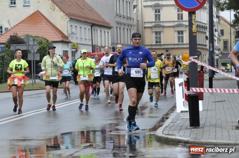 Zdjęcie w galerii na portalu naszraciborz.pl: Rafako Półmaraton na ulicach Raciborza FOTO i WIDEO wiadomości z regionu