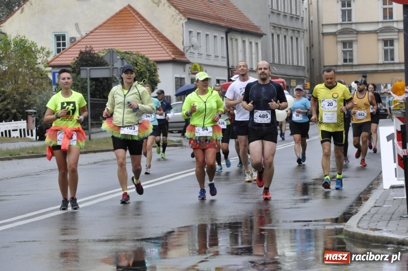 Zdjęcie w galerii na portalu naszraciborz.pl: Rafako Półmaraton na ulicach Raciborza FOTO i WIDEO wiadomości z regionu