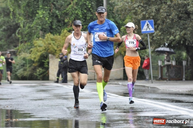 Zdjęcie w galerii na portalu naszraciborz.pl: Rafako Półmaraton na ulicach Raciborza FOTO i WIDEO wiadomości z regionu