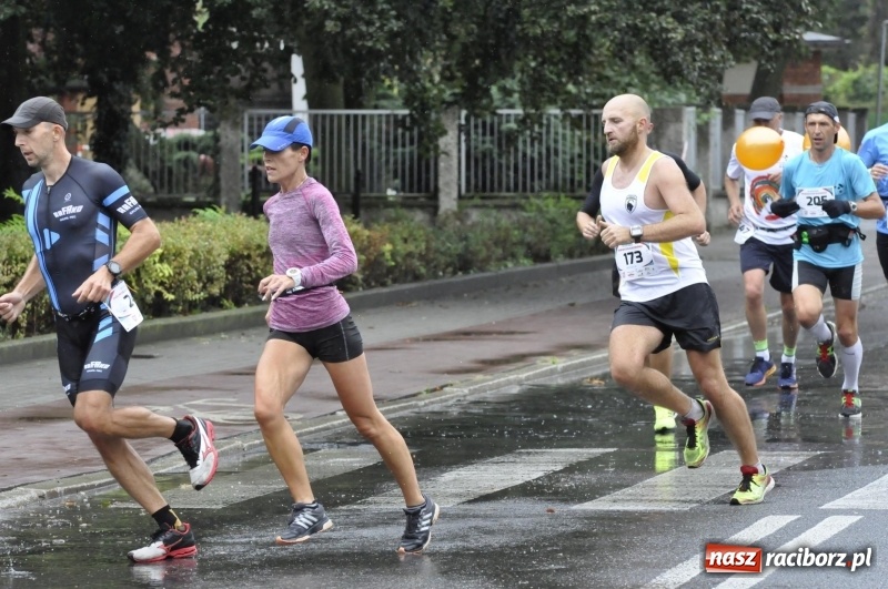 Zdjęcie w galerii na portalu naszraciborz.pl: Rafako Półmaraton na ulicach Raciborza FOTO i WIDEO wiadomości z regionu