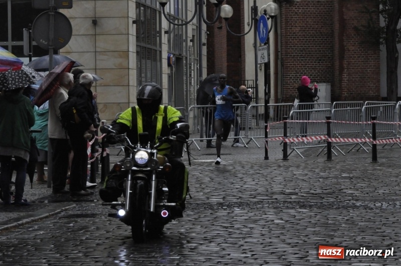 Zdjęcie w galerii na portalu naszraciborz.pl: Rafako Półmaraton na ulicach Raciborza FOTO i WIDEO wiadomości z regionu