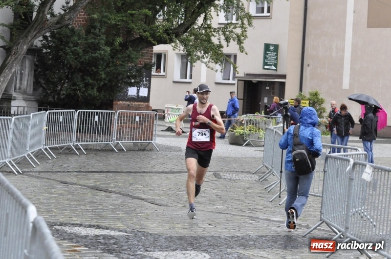 Zdjęcie w galerii na portalu naszraciborz.pl: Rafako Półmaraton na ulicach Raciborza FOTO i WIDEO wiadomości z regionu