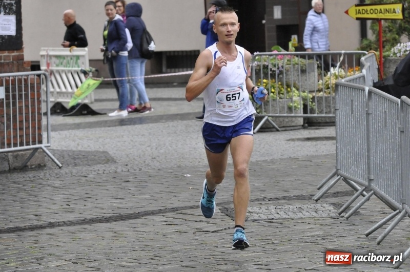 Zdjęcie w galerii na portalu naszraciborz.pl: Rafako Półmaraton na ulicach Raciborza FOTO i WIDEO wiadomości z regionu