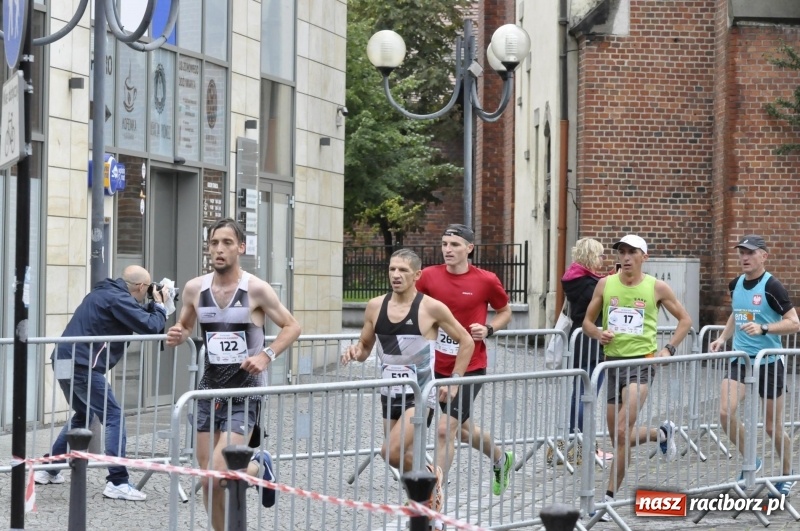 Zdjęcie w galerii na portalu naszraciborz.pl: Rafako Półmaraton na ulicach Raciborza FOTO i WIDEO wiadomości z regionu