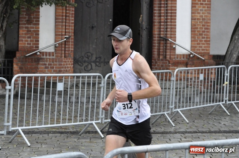 Zdjęcie w galerii na portalu naszraciborz.pl: Rafako Półmaraton na ulicach Raciborza FOTO i WIDEO wiadomości z regionu