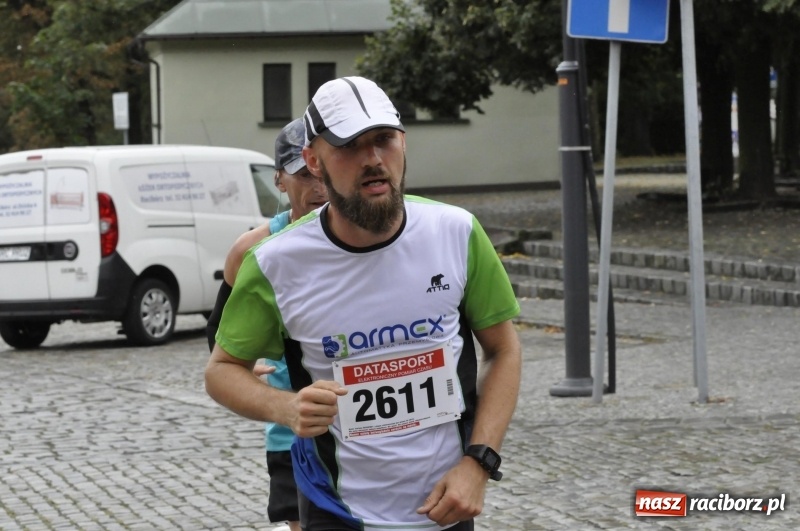 Zdjęcie w galerii na portalu naszraciborz.pl: Rafako Półmaraton na ulicach Raciborza FOTO i WIDEO wiadomości z regionu