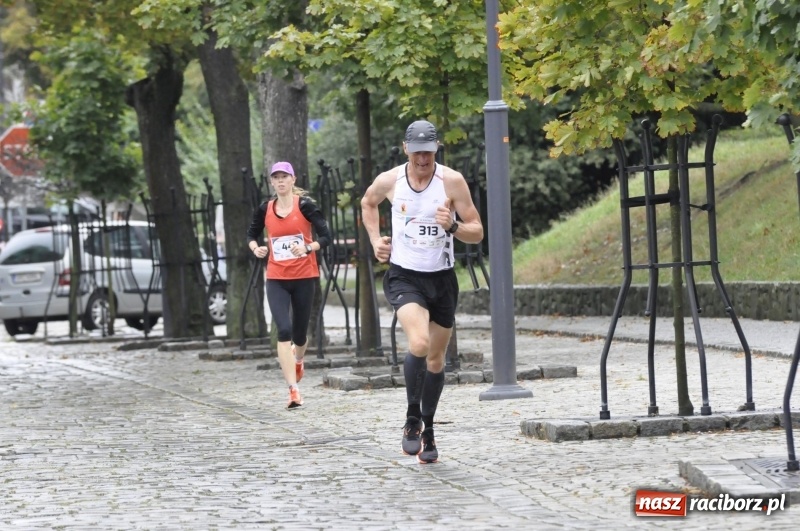 Zdjęcie w galerii na portalu naszraciborz.pl: Rafako Półmaraton na ulicach Raciborza FOTO i WIDEO wiadomości z regionu