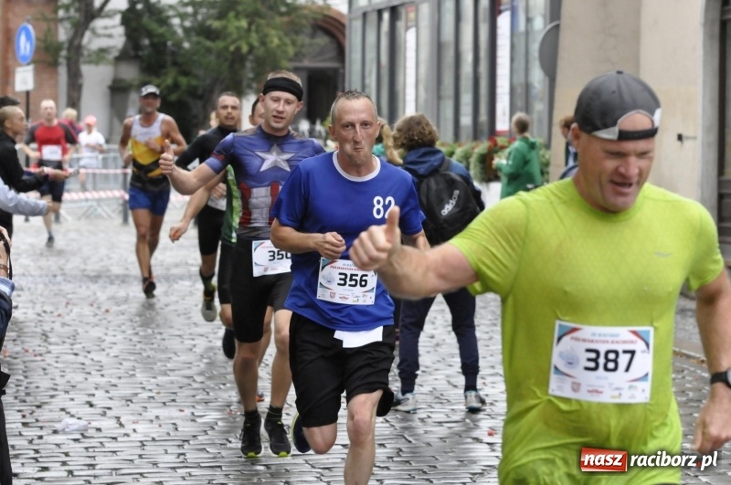 Zdjęcie w galerii na portalu naszraciborz.pl: Rafako Półmaraton na ulicach Raciborza FOTO i WIDEO wiadomości z regionu