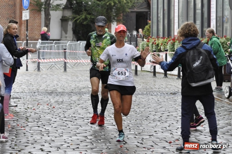Zdjęcie w galerii na portalu naszraciborz.pl: Rafako Półmaraton na ulicach Raciborza FOTO i WIDEO wiadomości z regionu