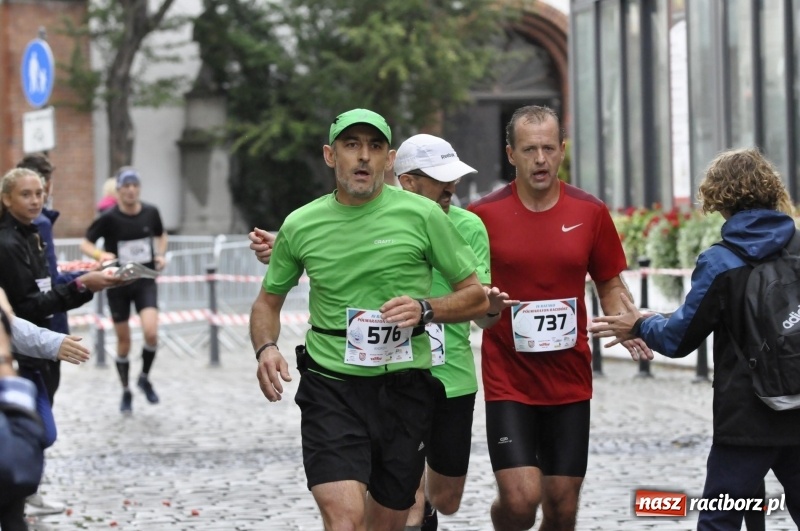 Zdjęcie w galerii na portalu naszraciborz.pl: Rafako Półmaraton na ulicach Raciborza FOTO i WIDEO wiadomości z regionu