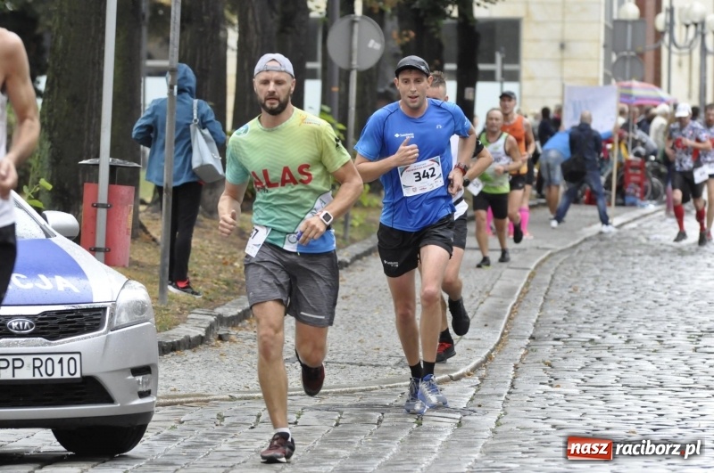 Zdjęcie w galerii na portalu naszraciborz.pl: Rafako Półmaraton na ulicach Raciborza FOTO i WIDEO wiadomości z regionu