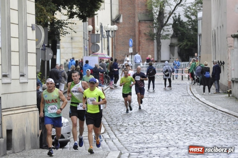 Zdjęcie w galerii na portalu naszraciborz.pl: Rafako Półmaraton na ulicach Raciborza FOTO i WIDEO wiadomości z regionu