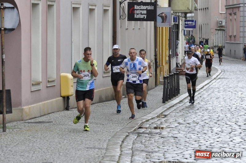 Zdjęcie w galerii na portalu naszraciborz.pl: Rafako Półmaraton na ulicach Raciborza FOTO i WIDEO wiadomości z regionu