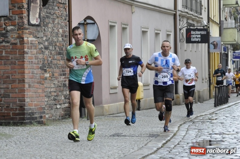 Zdjęcie w galerii na portalu naszraciborz.pl: Rafako Półmaraton na ulicach Raciborza FOTO i WIDEO wiadomości z regionu