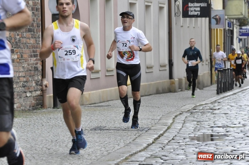 Zdjęcie w galerii na portalu naszraciborz.pl: Rafako Półmaraton na ulicach Raciborza FOTO i WIDEO wiadomości z regionu