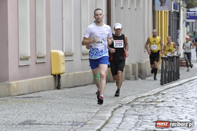 Zdjęcie w galerii na portalu naszraciborz.pl: Rafako Półmaraton na ulicach Raciborza FOTO i WIDEO wiadomości z regionu