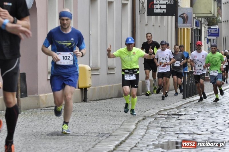 Zdjęcie w galerii na portalu naszraciborz.pl: Rafako Półmaraton na ulicach Raciborza FOTO i WIDEO wiadomości z regionu