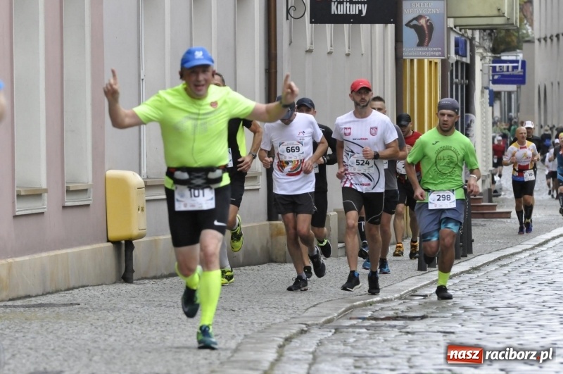 Zdjęcie w galerii na portalu naszraciborz.pl: Rafako Półmaraton na ulicach Raciborza FOTO i WIDEO wiadomości z regionu