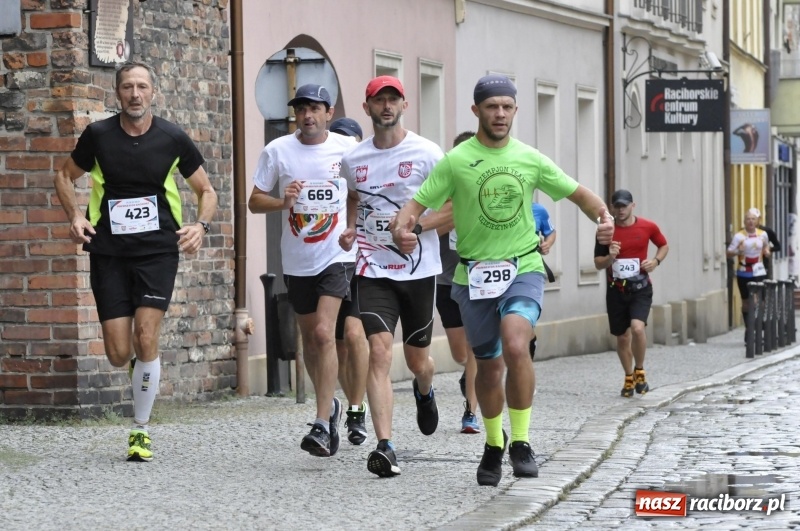 Zdjęcie w galerii na portalu naszraciborz.pl: Rafako Półmaraton na ulicach Raciborza FOTO i WIDEO wiadomości z regionu