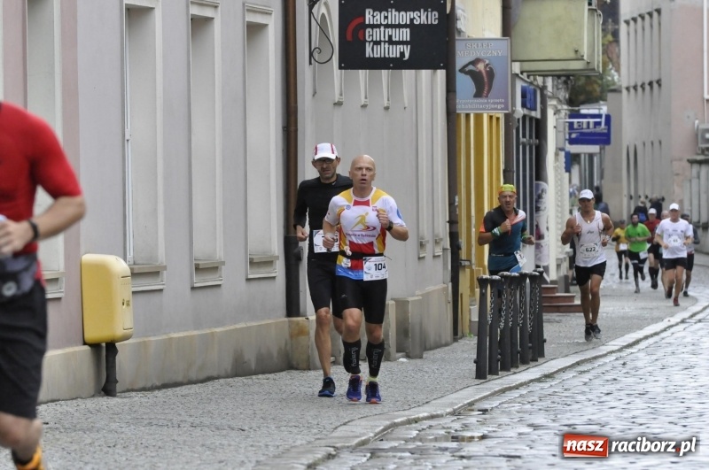 Zdjęcie w galerii na portalu naszraciborz.pl: Rafako Półmaraton na ulicach Raciborza FOTO i WIDEO wiadomości z regionu