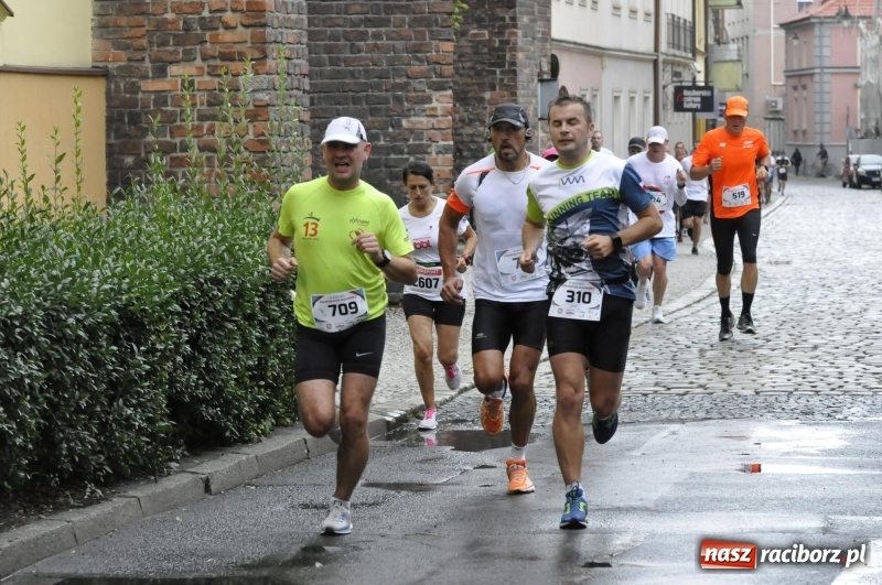 Zdjęcie w galerii na portalu naszraciborz.pl: Rafako Półmaraton na ulicach Raciborza FOTO i WIDEO wiadomości z regionu