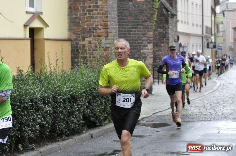 Zdjęcie w galerii na portalu naszraciborz.pl: Rafako Półmaraton na ulicach Raciborza FOTO i WIDEO wiadomości z regionu
