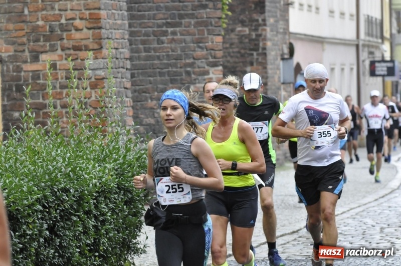 Zdjęcie w galerii na portalu naszraciborz.pl: Rafako Półmaraton na ulicach Raciborza FOTO i WIDEO wiadomości z regionu