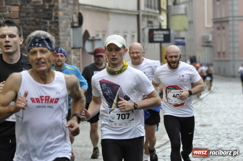 Zdjęcie w galerii na portalu naszraciborz.pl: Rafako Półmaraton na ulicach Raciborza FOTO i WIDEO wiadomości z regionu