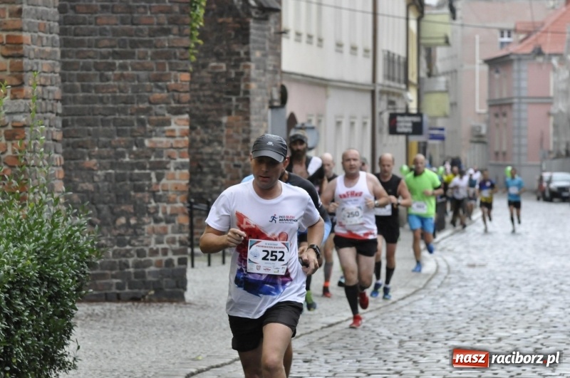 Zdjęcie w galerii na portalu naszraciborz.pl: Rafako Półmaraton na ulicach Raciborza FOTO i WIDEO wiadomości z regionu