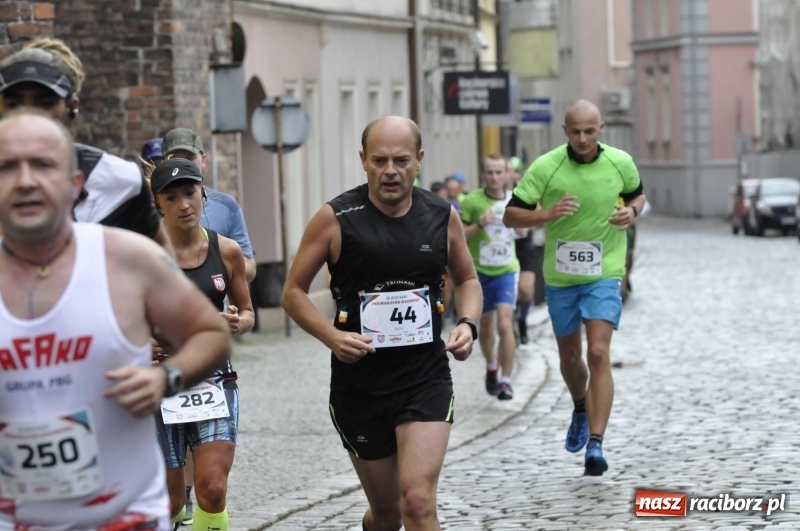 Zdjęcie w galerii na portalu naszraciborz.pl: Rafako Półmaraton na ulicach Raciborza FOTO i WIDEO wiadomości z regionu