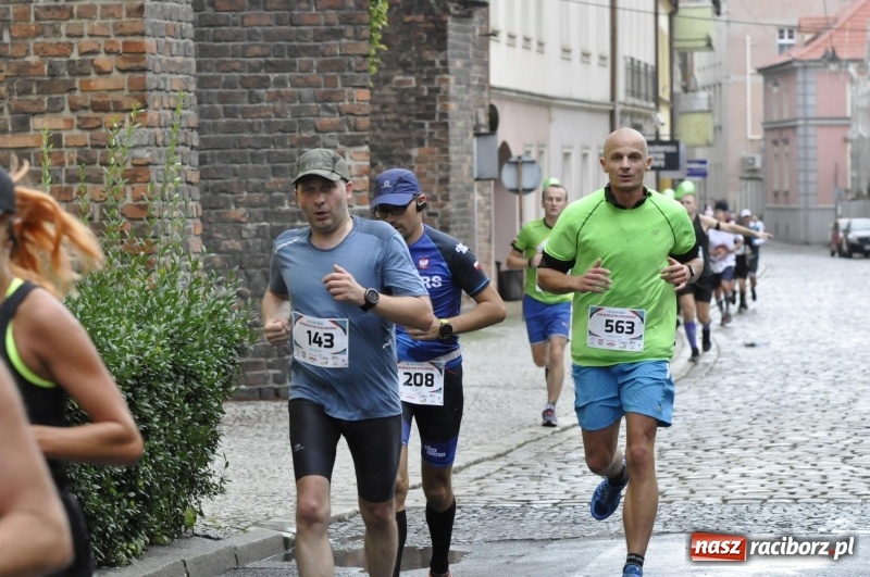 Zdjęcie w galerii na portalu naszraciborz.pl: Rafako Półmaraton na ulicach Raciborza FOTO i WIDEO wiadomości z regionu