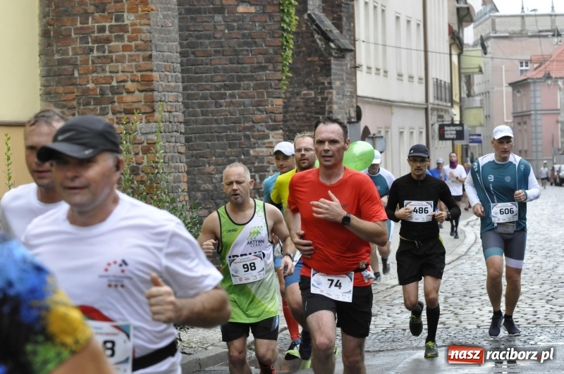 Zdjęcie w galerii na portalu naszraciborz.pl: Rafako Półmaraton na ulicach Raciborza FOTO i WIDEO wiadomości z regionu