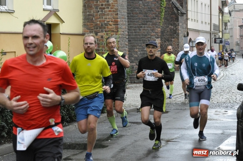 Zdjęcie w galerii na portalu naszraciborz.pl: Rafako Półmaraton na ulicach Raciborza FOTO i WIDEO wiadomości z regionu