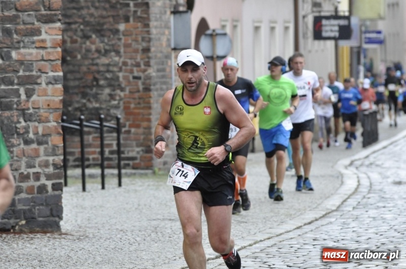 Zdjęcie w galerii na portalu naszraciborz.pl: Rafako Półmaraton na ulicach Raciborza FOTO i WIDEO wiadomości z regionu