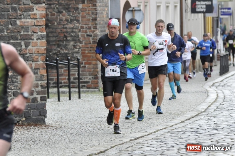 Zdjęcie w galerii na portalu naszraciborz.pl: Rafako Półmaraton na ulicach Raciborza FOTO i WIDEO wiadomości z regionu