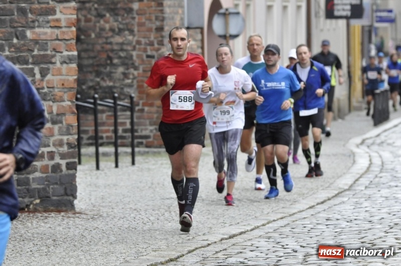 Zdjęcie w galerii na portalu naszraciborz.pl: Rafako Półmaraton na ulicach Raciborza FOTO i WIDEO wiadomości z regionu