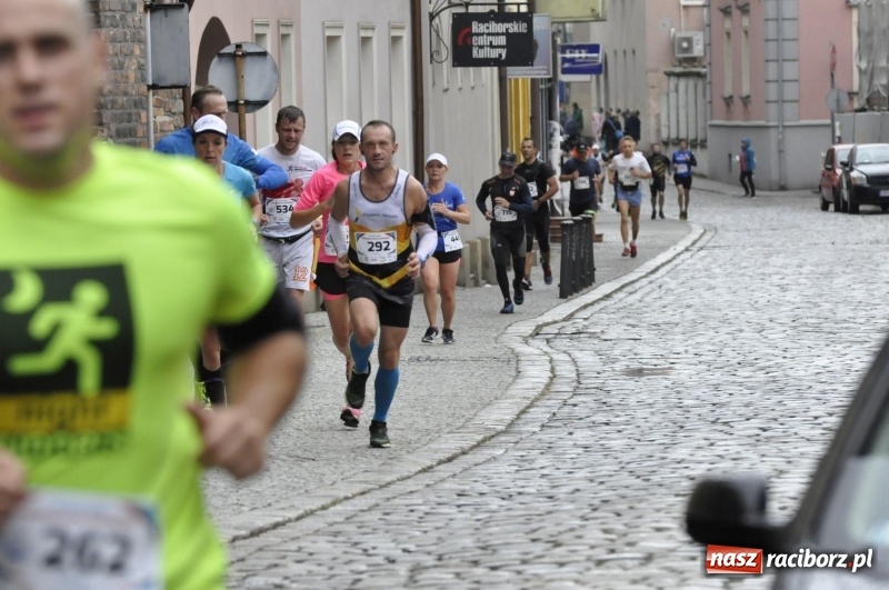 Zdjęcie w galerii na portalu naszraciborz.pl: Rafako Półmaraton na ulicach Raciborza FOTO i WIDEO wiadomości z regionu