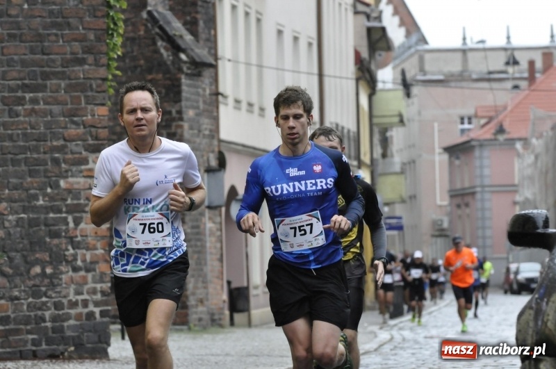 Zdjęcie w galerii na portalu naszraciborz.pl: Rafako Półmaraton na ulicach Raciborza FOTO i WIDEO wiadomości z regionu
